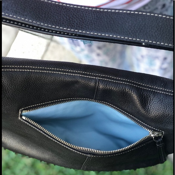 COACH BLACK LEATHER HOBO BUCKLE STRAP BAG - Picture 9 of 10